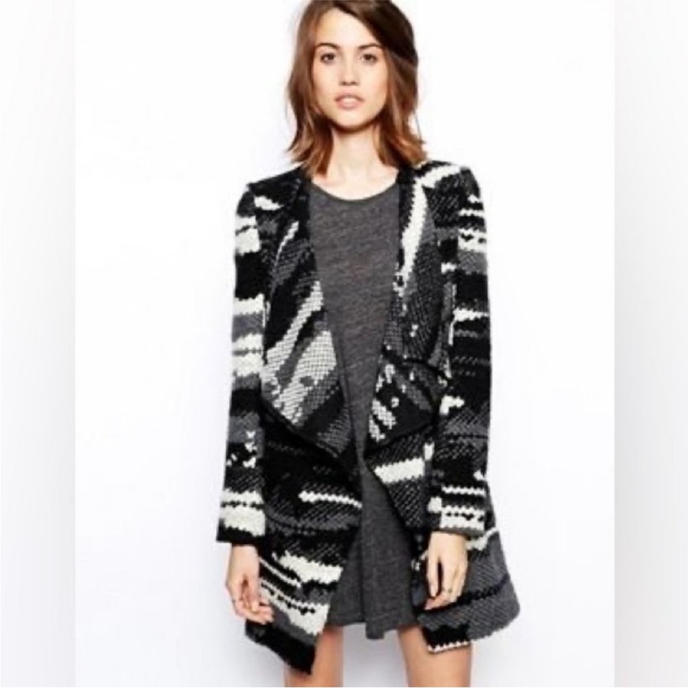 Anthropologie Women’s S Guest Editor Black White Gray Open Cardigan Cape Jacket